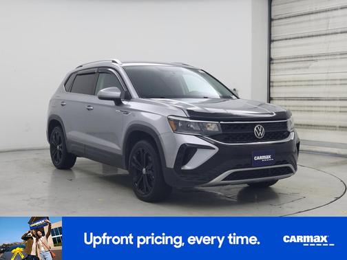 Gray 2022 Volkswagen Taos SE