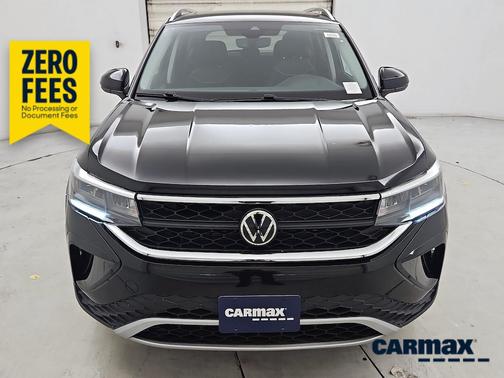 Black 2023 Volkswagen Taos SE