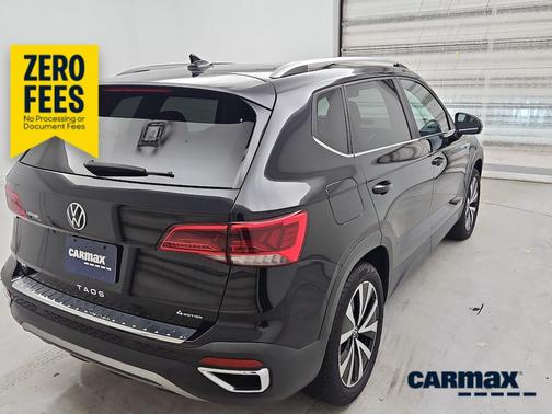 Black 2023 Volkswagen Taos SE