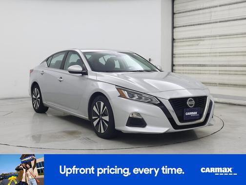 2022 Nissan Altima SV