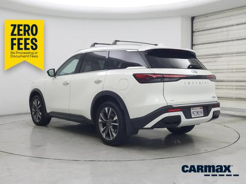 White 2023 INFINITI QX60 Luxe