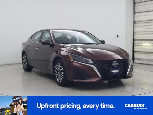 2024 Nissan Altima SV