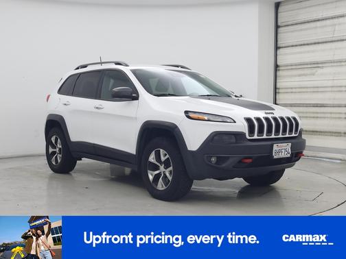 White 2018 Jeep Cherokee Trailhawk