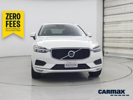 White 2021 Volvo XC60 T5 Momentum