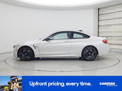 White 2016 BMW M4