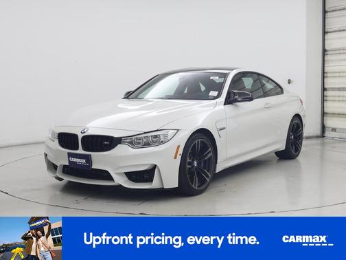 White 2016 BMW M4