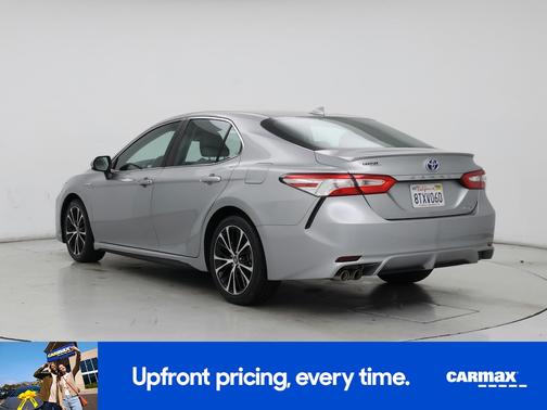 2020 Toyota Camry Hybrid SE