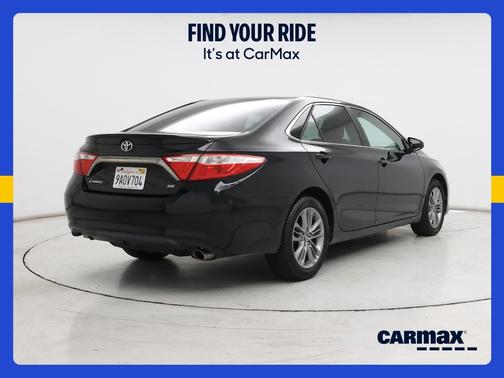 Black 2017 Toyota Camry SE