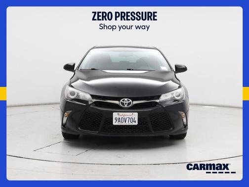 Black 2017 Toyota Camry SE