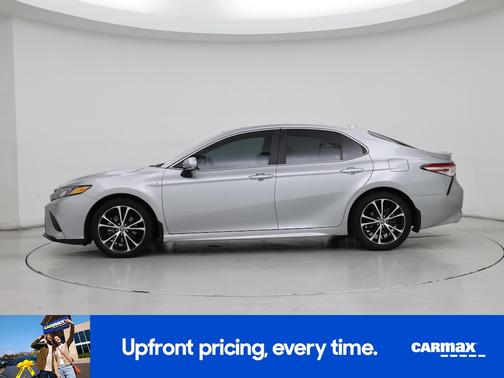 2020 Toyota Camry Hybrid SE