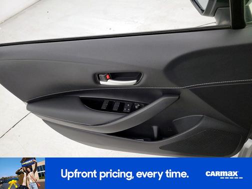 2022 Toyota Corolla Hatchback SE