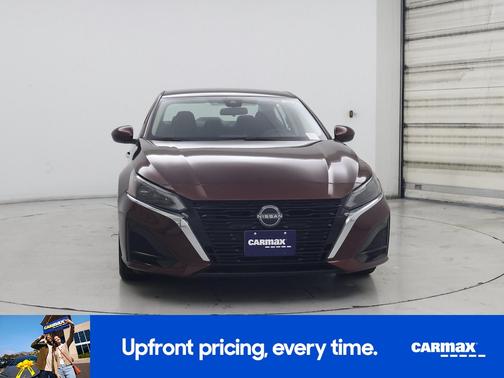 2023 Nissan Altima SV