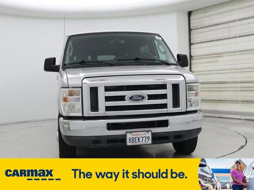 2013 Ford E350 Super Duty XLT