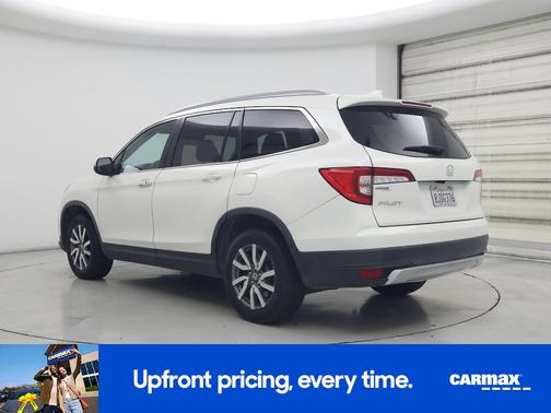 White 2019 Honda Pilot EX