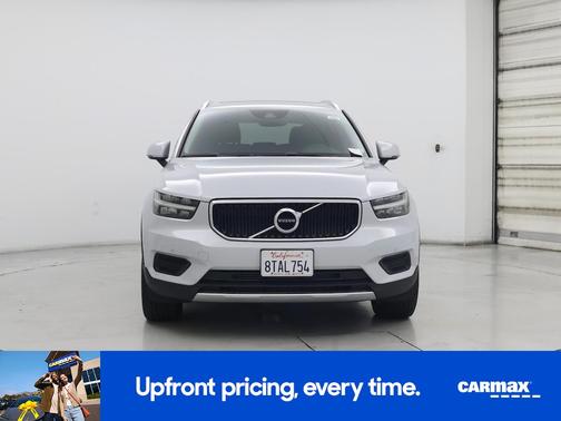 2020 Volvo XC40 T5 Momentum
