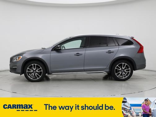 2016 Volvo V60 Cross Country T5