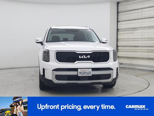 White 2024 Kia Telluride EX