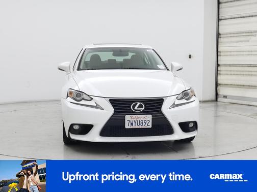 2016 Lexus IS 200t Base (A8)