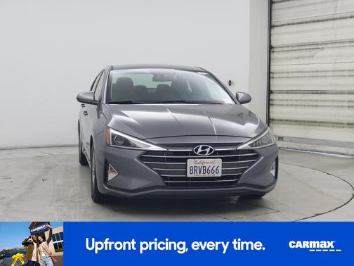 Silver 2019 Hyundai ELANTRA SEL
