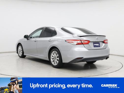 Silver 2018 Toyota Camry SE