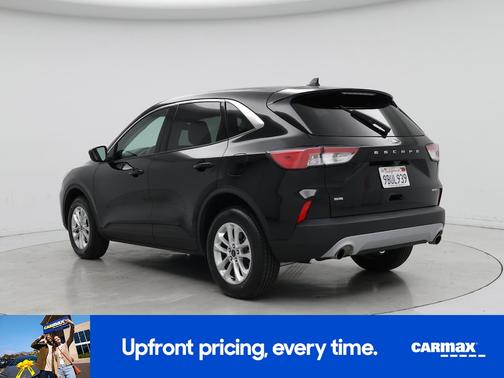 Black 2022 Ford Escape SE
