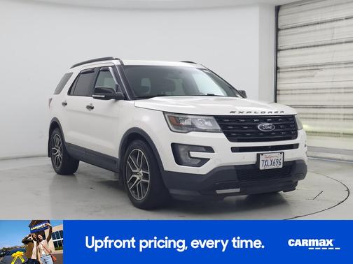 White 2017 Ford Explorer Sport