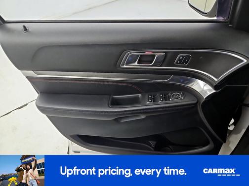 White 2017 Ford Explorer Sport