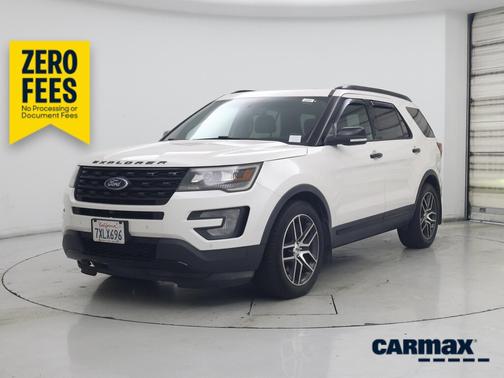 White 2017 Ford Explorer Sport