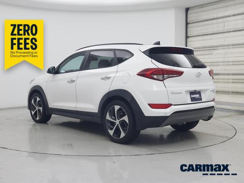 White 2016 Hyundai TUCSON Limited