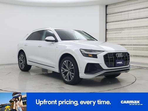 2023 Audi Q8 Premium Plus