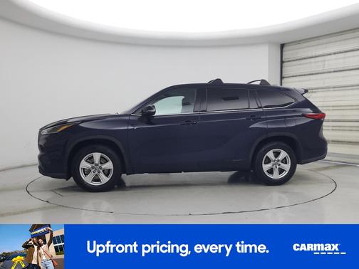 Blue 2021 Toyota Highlander L