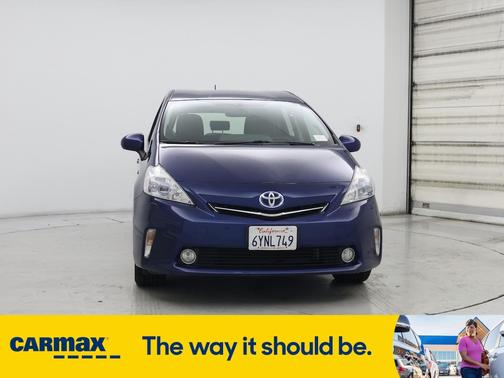 2013 Toyota Prius v Five