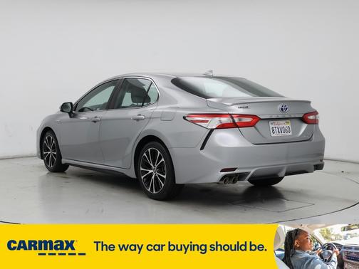 2020 Toyota Camry Hybrid SE