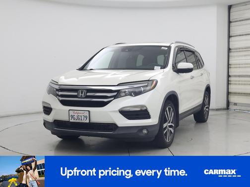 White 2017 Honda Pilot Touring