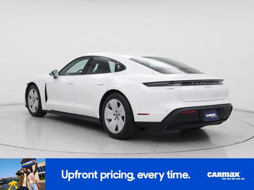 2022 Porsche Taycan 
