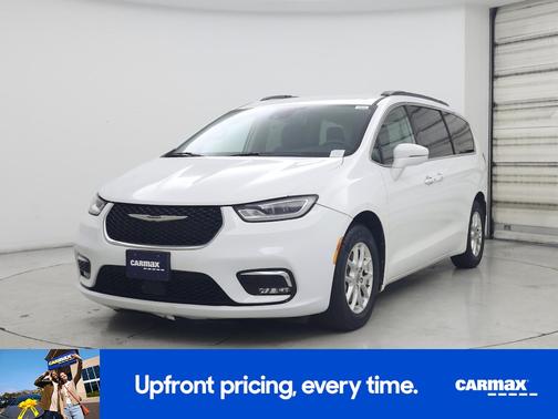 White 2022 Chrysler Pacifica Touring