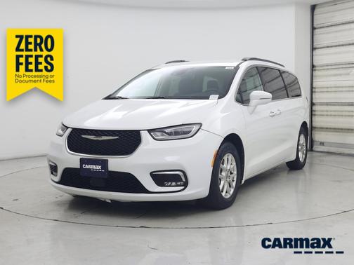 White 2022 Chrysler Pacifica Touring