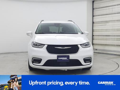 White 2022 Chrysler Pacifica Touring