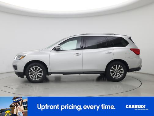 2020 Nissan Pathfinder SV