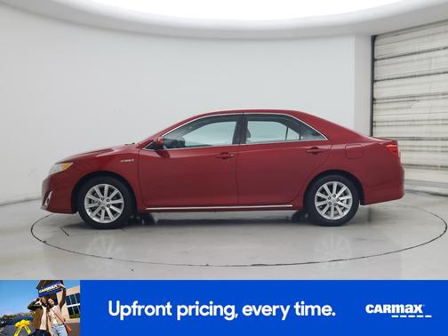 Red 2014 Toyota Camry Hybrid XLE