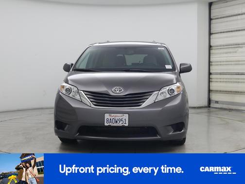 2017 Toyota Sienna LE