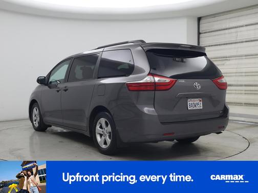 2017 Toyota Sienna LE