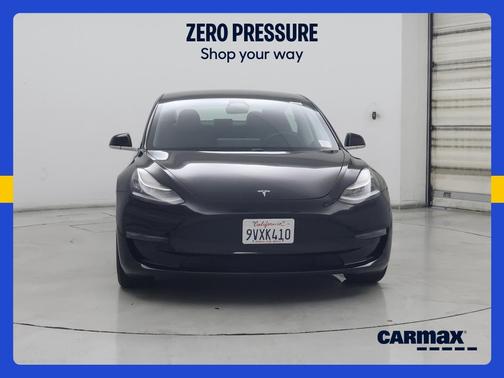 Black 2019 Tesla Model 3 Standard Range Plus