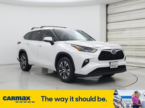 2023 Toyota Highlander Hybrid XLE
