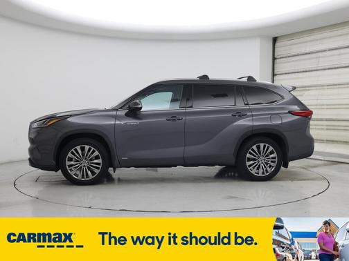 2021 Toyota Highlander Hybrid Platinum
