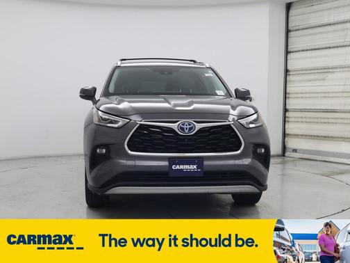 2021 Toyota Highlander Hybrid Platinum
