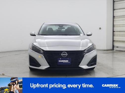 2023 Nissan Altima SV