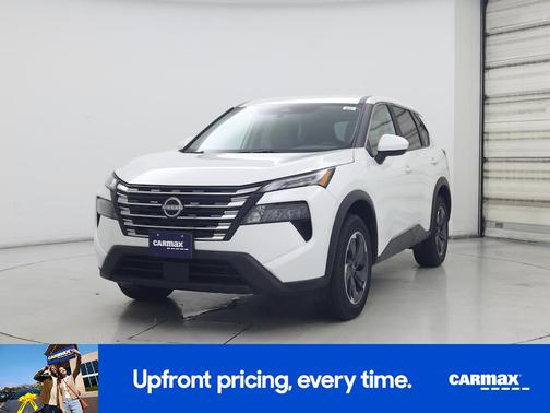 White 2025 Nissan Rogue SV