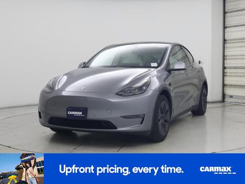 Silver 2024 Tesla Model Y Long Range
