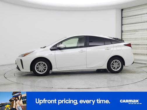 2019 Toyota Prius LE